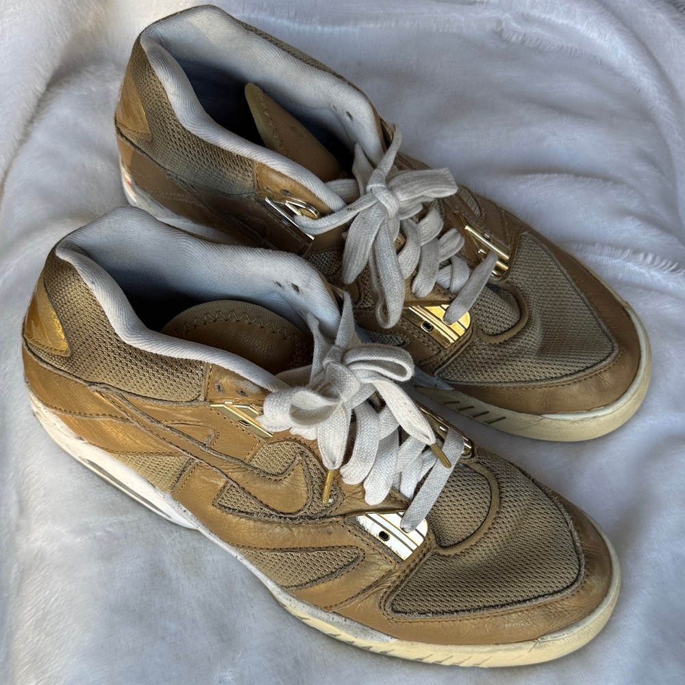 Nike Air Tech Challenge III Gold Metallic and White Sneakers🔥